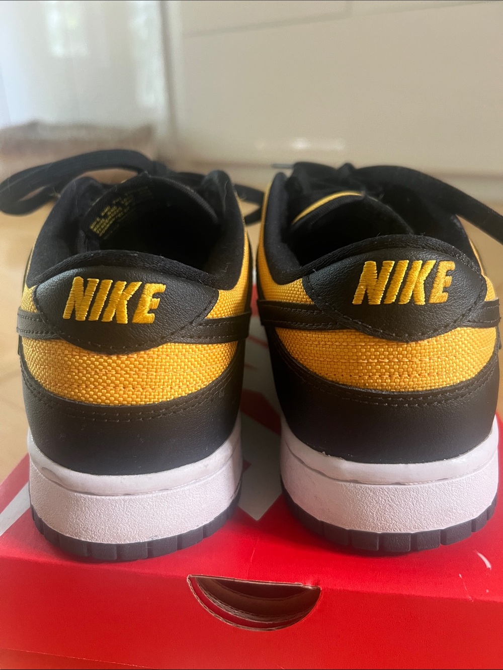 Nike Low-Top Sneakers in Black and Yellow - Picture 2 of 4